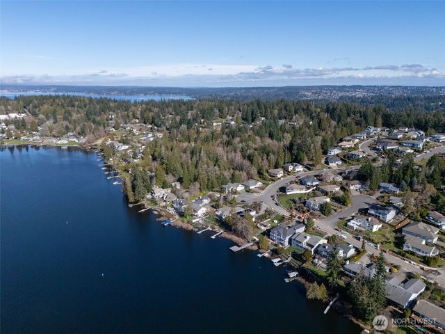 6022 Osprey Circle, Bremerton, WA 98312