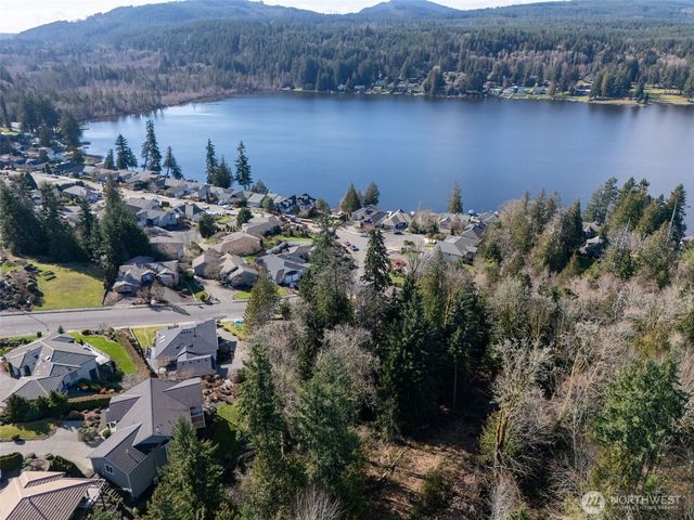6022 Osprey Circle, Bremerton, WA 98312