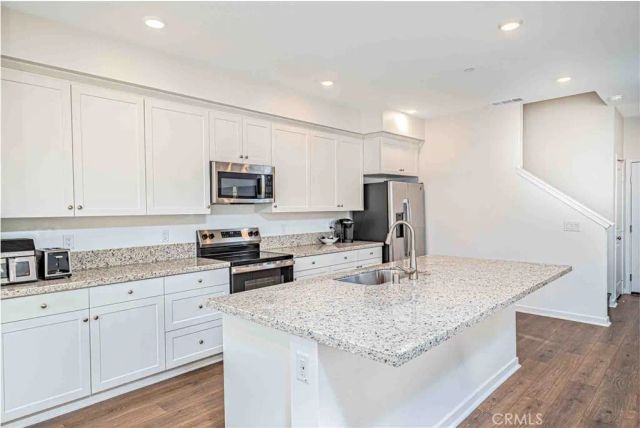 33197 Opal Glass Drive, Winchester, CA 92596