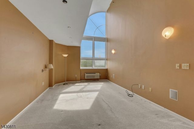 10 Smith Manor Blvd 804, West Orange Twp., NJ 07052