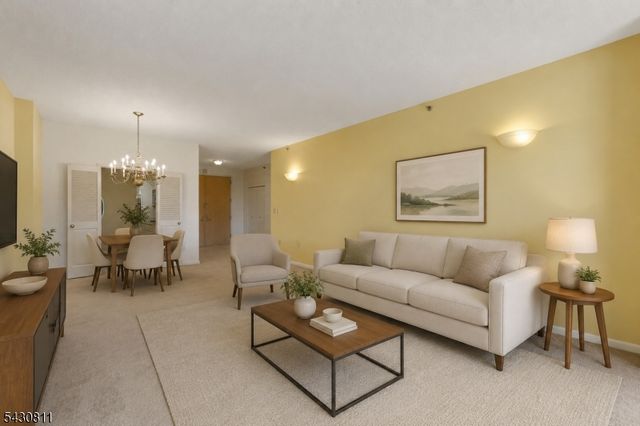 10 Smith Manor Blvd 804, West Orange Twp., NJ 07052