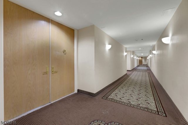 10 Smith Manor Blvd 804, West Orange Twp., NJ 07052