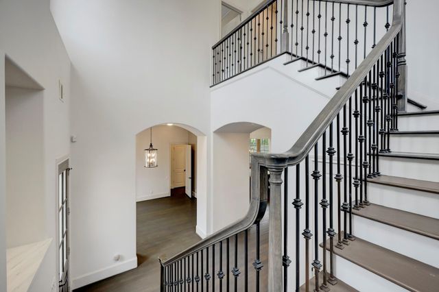 7505 Awty School Lane, Houston, TX 77055