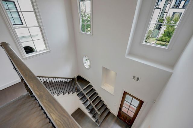 7505 Awty School Lane, Houston, TX 77055