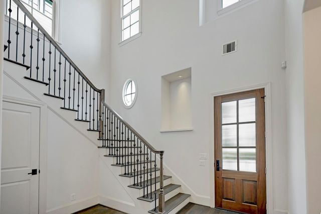 7505 Awty School Lane, Houston, TX 77055