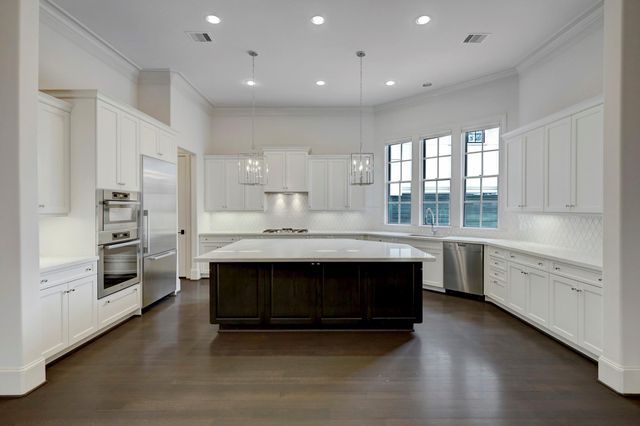 7505 Awty School Lane, Houston, TX 77055