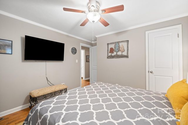 3842 Dowell Street, Hickory, NC 28602