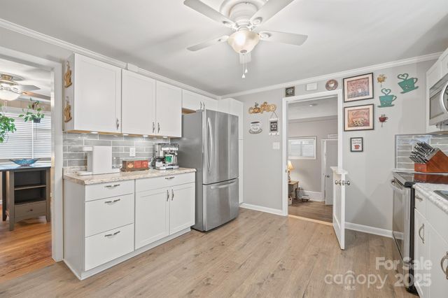 3842 Dowell Street, Hickory, NC 28602