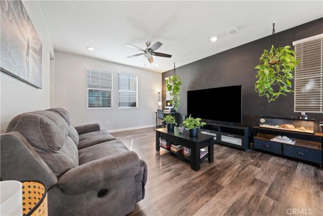 822 Mandarin, Upland, CA 91786