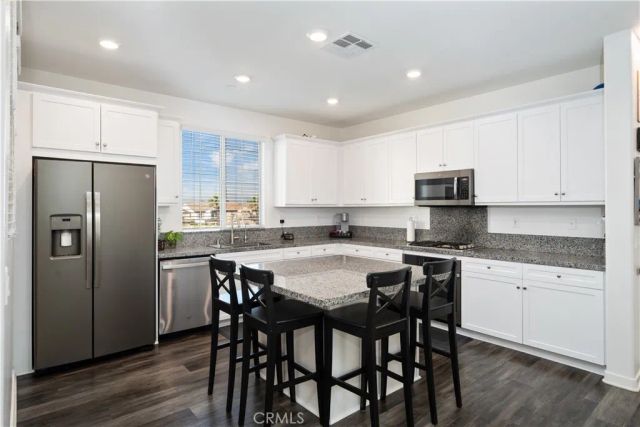 822 Mandarin, Upland, CA 91786