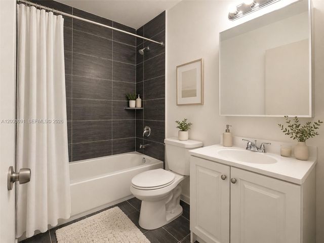 1177 NW 8th St Rd 5, Miami, FL 33136