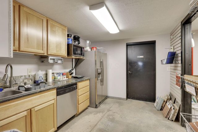 1759 Old Leonard Avenue, Columbus, OH 43219