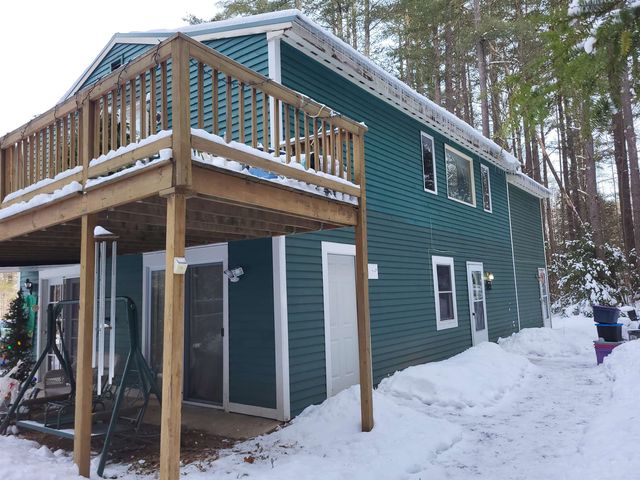 1583 River Road, Weare, NH 03281
