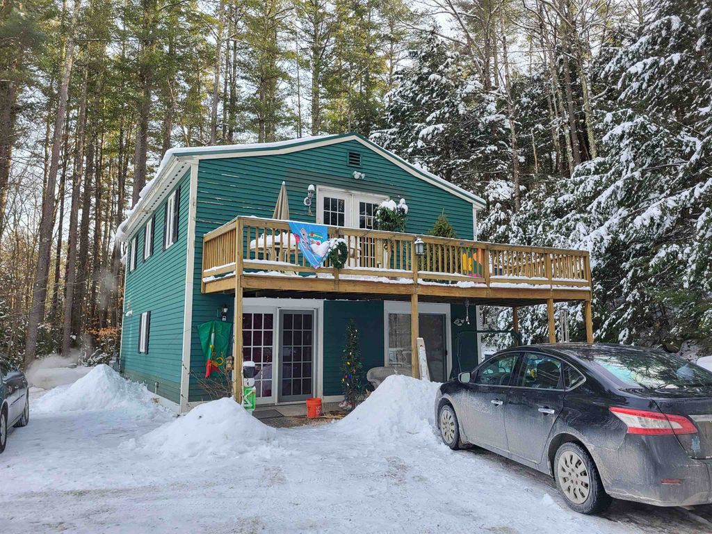 1583 River Road, Weare, NH 03281
