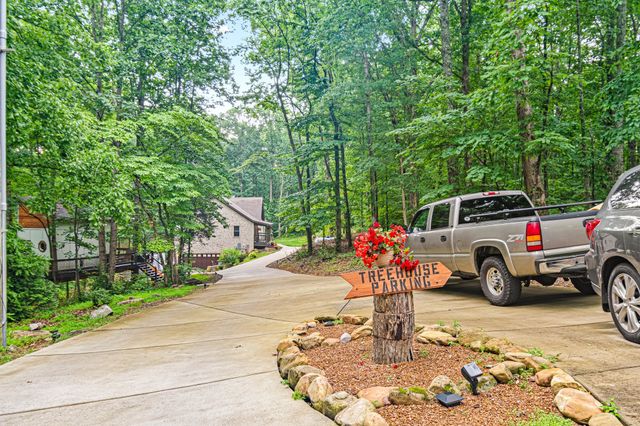4545 Sears Rd, Pegram, TN 37143