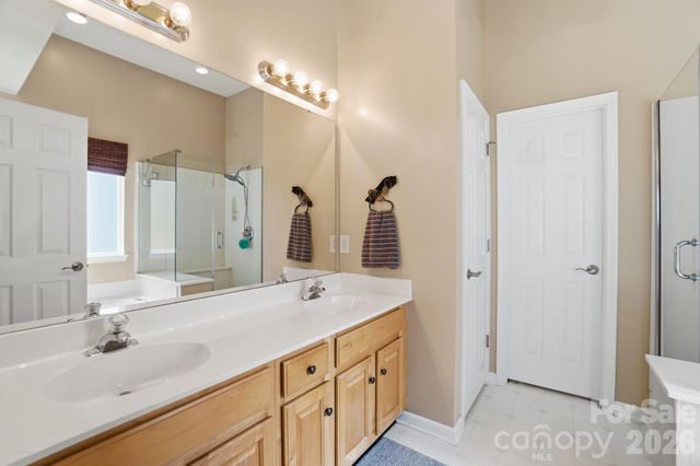 4027 Lannier Falls Lane, Charlotte, NC 28270