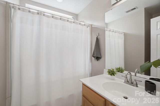 4027 Lannier Falls Lane, Charlotte, NC 28270