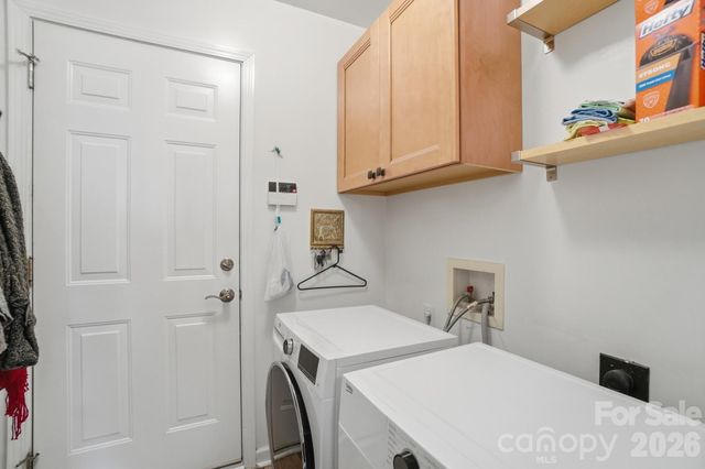 4027 Lannier Falls Lane, Charlotte, NC 28270