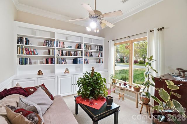 4027 Lannier Falls Lane, Charlotte, NC 28270