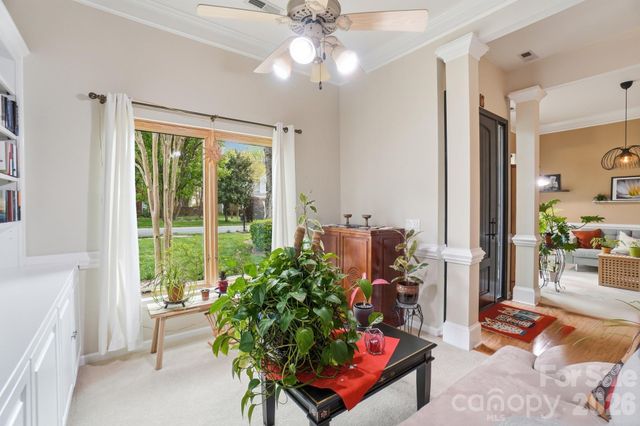 4027 Lannier Falls Lane, Charlotte, NC 28270