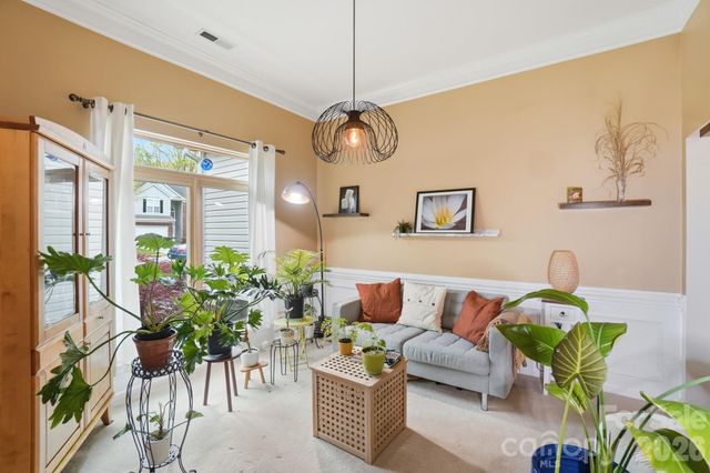 4027 Lannier Falls Lane, Charlotte, NC 28270