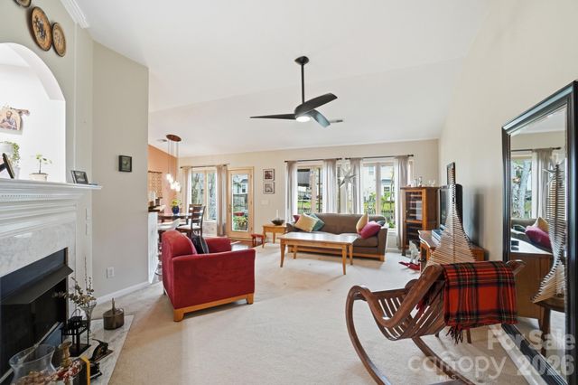 4027 Lannier Falls Lane, Charlotte, NC 28270