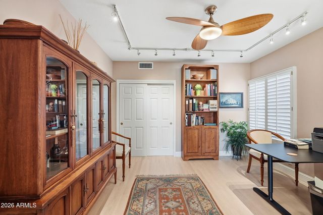 1116 W LAS PALMARITAS Drive, Phoenix, AZ 85021