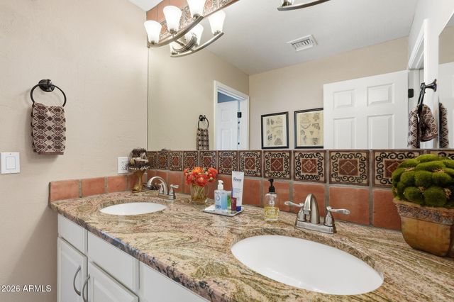 1116 W LAS PALMARITAS Drive, Phoenix, AZ 85021