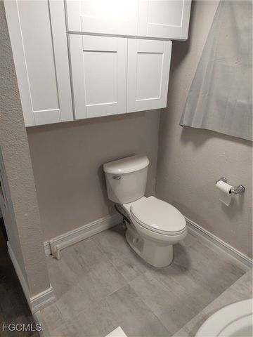 7580 McDaniel DR, North Fort Myers, FL 33917