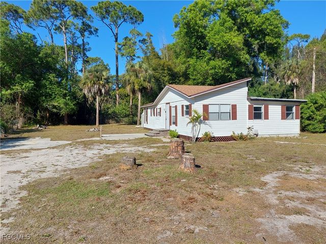 7580 McDaniel DR, North Fort Myers, FL 33917