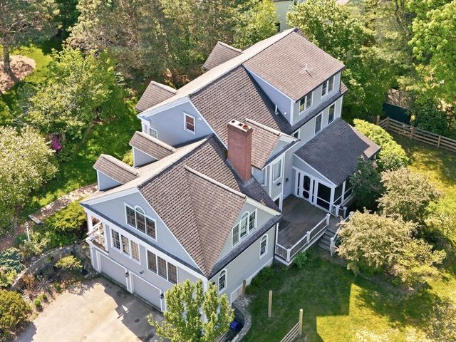 4 Knights Ct, Newbury, MA 01951
