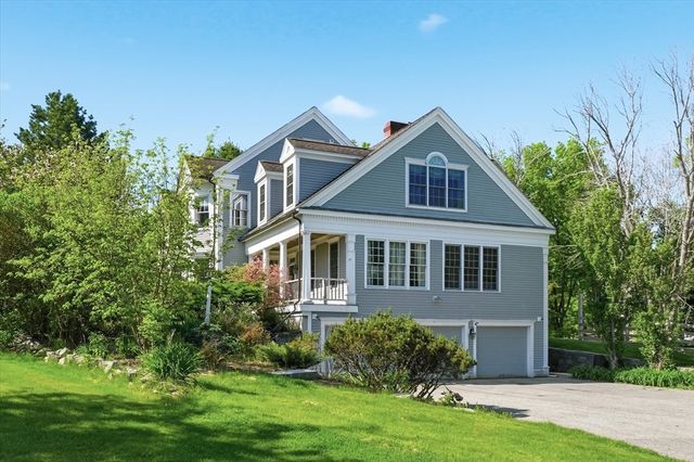 4 Knights Ct, Newbury, MA 01951