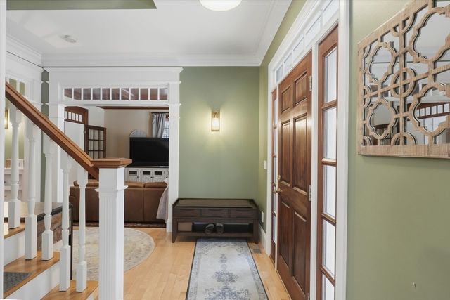4 Knights Ct, Newbury, MA 01951