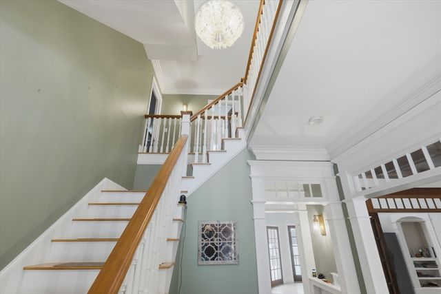 4 Knights Ct, Newbury, MA 01951