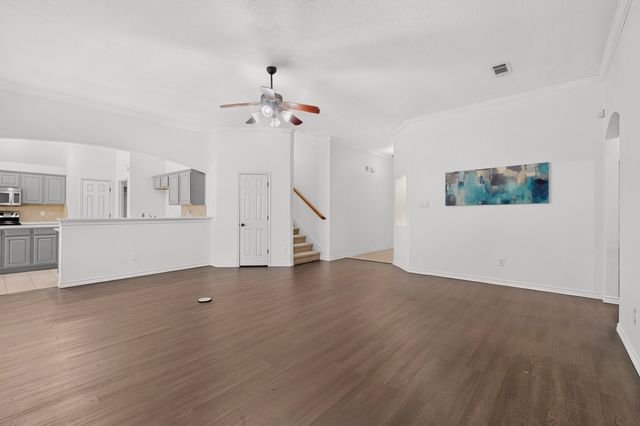 839 Evergreen Lane, Burleson, TX 76028