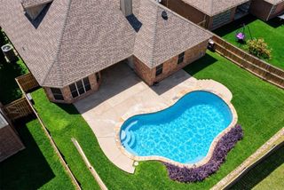 839 Evergreen Lane, Burleson, TX 76028