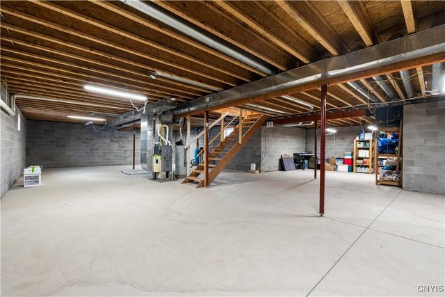 7893 Webster Lane, Sennett, NY 13021