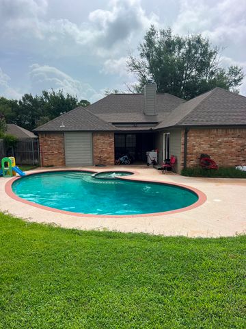 610 Pecos Street, Chandler, TX 75758