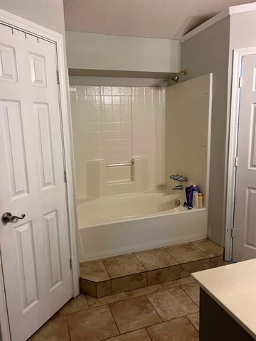 610 Pecos Street, Chandler, TX 75758
