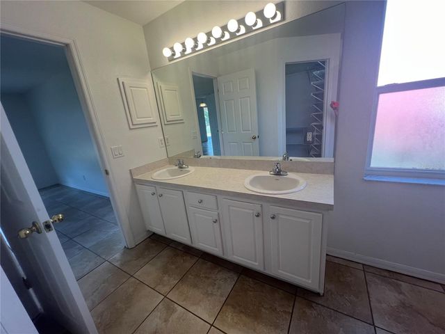 2223 RIO DE JANEIRO AVENUE, Punta Gorda, FL 33983