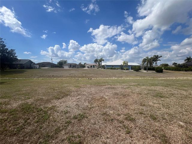2223 RIO DE JANEIRO AVENUE, Punta Gorda, FL 33983