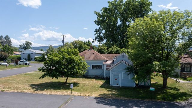 390 S E Street, Grangeville, ID 83530