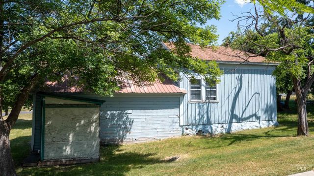 390 S E Street, Grangeville, ID 83530