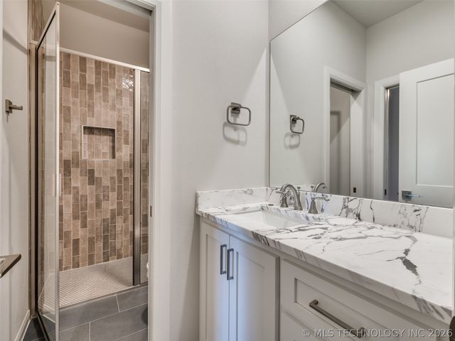 17827 S 48th East Avenue, Bixby, OK 74008