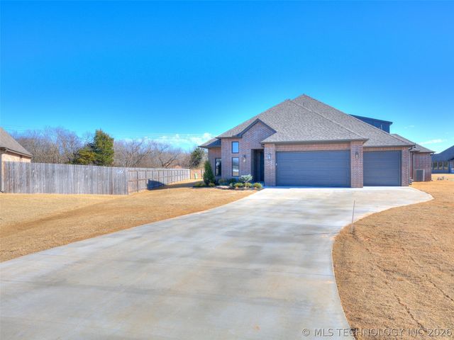 17827 S 48th East Avenue, Bixby, OK 74008