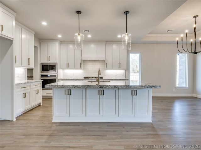 17827 S 48th East Avenue, Bixby, OK 74008