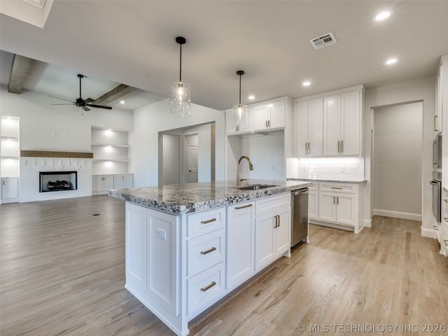 17827 S 48th East Avenue, Bixby, OK 74008