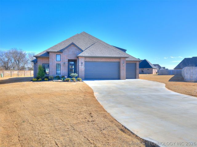 17827 S 48th East Avenue, Bixby, OK 74008