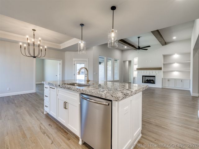17827 S 48th East Avenue, Bixby, OK 74008
