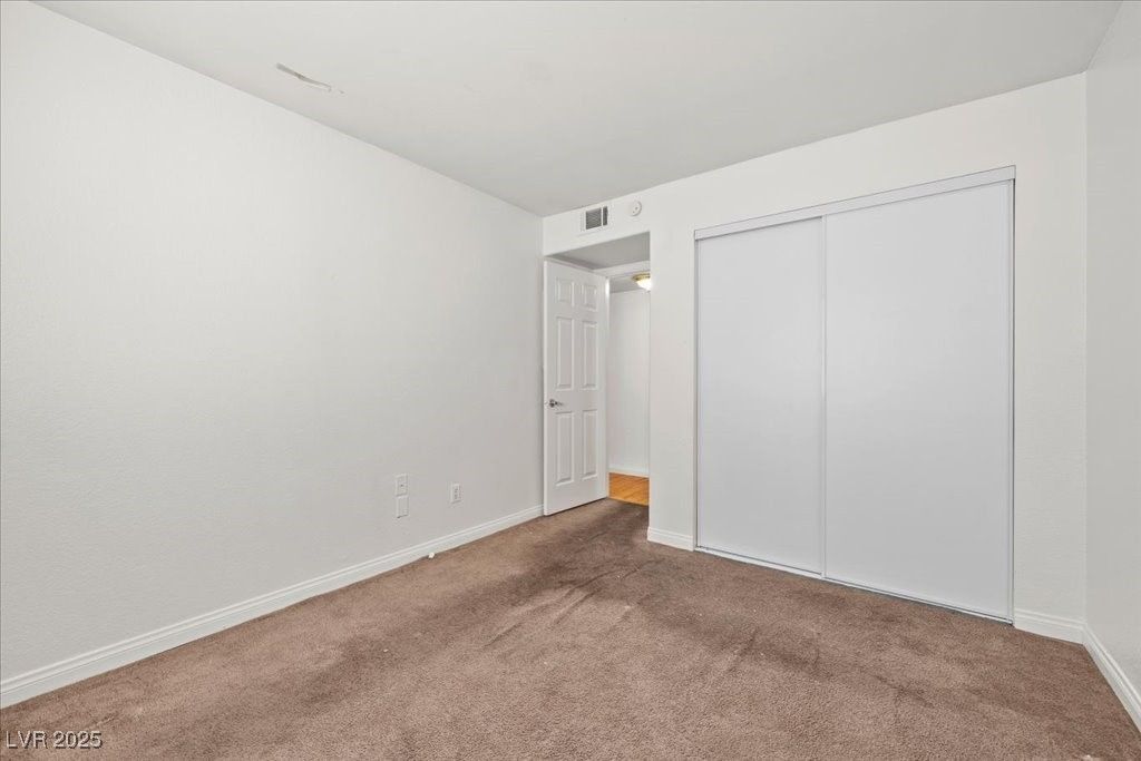 Image 12 of property listing at 2972 Juniper Hills Boulevard 202, Las Vegas, NV 89142